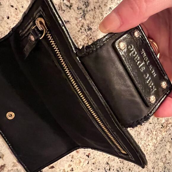 Kate Spade New York Black Nylon Bifold Card Organizer Zip Pocket Wallet Size M - Picture 8 of 10